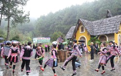 Nơi văn hóa hòa quyện, tạo nét đặc sắc hút khách du lịch ở đại ngàn Vân Hồ