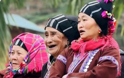 Nét duyên răng đen độc đáo của phụ nữ dân tộc Lự