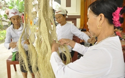 Những phụ nữ giữ hồn võng gai nơi miền Tây xứ Nghệ