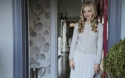 2 mỹ nhân Sydney Sweeney và Amanda Seyfried hóa đối thủ trong phim mới