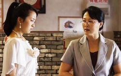 Lương 130 triệu, con dâu vẫn bị mẹ chồng rêu rao là "kẻ ăn bám"