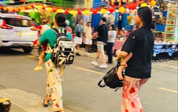 Những trẻ em mưu sinh ban đêm trên đường Bùi Viện