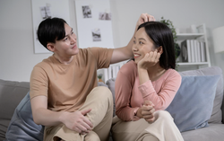 Vợ chồng lãng mạn theo cách giản đơn, không ồn ào