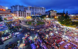 Nghỉ Tết Dương lịch 4 ngày, khách Việt hào hứng đặt tour trong nước và quốc tế