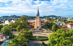 Mùa du lịch cuối năm: Điểm đến nào dẫn đầu xu hướng của người Việt?