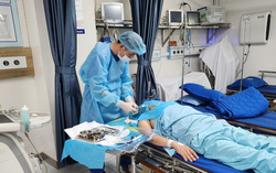 Người phụ nữ 58 tuổi nhập viện điều trị cấp cứu vì chủ quan dừng thuốc mỡ máu