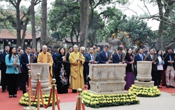 Chủ tịch Hội LHPN Việt Nam Nguyễn Thị Tuyến dự Lễ khai hội mùa xuân Côn Sơn - Kiếp Bạc 2025