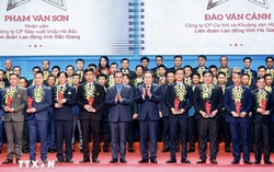 Vinh danh 95 công nhân lao động tiêu biểu là đảng viên trên toàn quốc