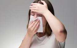Cách giảm đau đầu do viêm xoang nhanh tại nhà khi thời tiết thay đổi thất thường