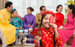 Lập "ngân hàng" giúp con quản lý tiền mừng tuổi