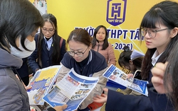 Dừng học thêm, học sinh chuyển sang tự học?