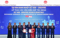 Trường Đại học VINUNI và Đại học NTU - Singapore ký kết hợp tác liên minh chiến lược