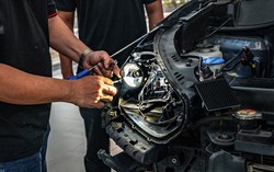 Siết đăng kiểm, dịch vụ thuê phụ tùng ô tô nở rộ