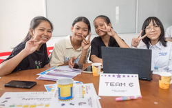 Nhiều sáng kiến trao quyền cho phụ nữ và trẻ em gái theo đuổi STEM