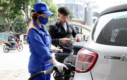 Giá xăng RON95-III tiến sát ngưỡng 20.500 đồng/lít