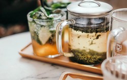 Ngủ dậy uống gì để tăng cường miễn dịch và sức khỏe khi thời tiết thay đổi thất thường?
