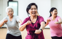 Sau trận ốm, bà nội trợ quyết định bước ra khỏi guồng quay trách nhiệm