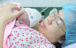 Tăng nguy cơ hiếm muộn, biến chứng thai kỳ nếu phụ nữ kết hôn muộn