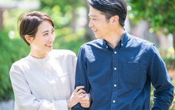 Phụ nữ trung niên vượt qua rung động trong phút chốc