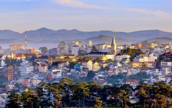 UBND tỉnh Lâm Đồng chỉ đạo khẩn trương phối hợp xây dựng Đề án sáp nhập với tỉnh Bình Thuận và Đắk Nông