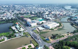 "Tỉnh rộng - Xã to": Bài 1 - Làm sao để chính quyền thực sự gần dân?