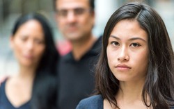 Cha mẹ đừng khiến con cảm thấy đang là “khách trọ" trong chính nhà mình