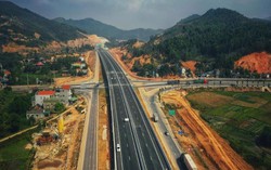 Đẩy nhanh tiến độ giải phóng mặt bằng để hoàn thành 3.000 km đường bộ cao tốc trong năm 2025