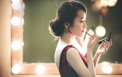 Nghĩ mới về "người đàn bà cũ"