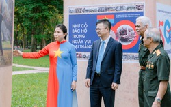 Triển lãm mỹ thuật "Bài ca thống nhất" chào mừng ngày hội non sông 30/4