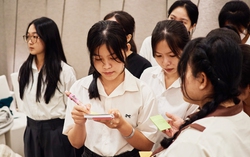 Đồng hành cùng nữ sinh Việt Nam trên hành trình khám phá nghề nghiệp