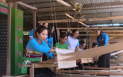 Những phụ nữ Mường "thắp sáng" núi rừng xứ Thanh