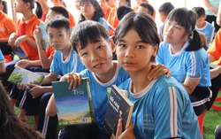 Gieo mầm văn hóa đọc cho trẻ em vùng sâu, vùng xa