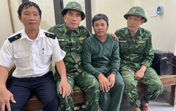 Bộ đội biên phòng cứu nạn thành công 11 thuyền viên bị chìm tàu trên vùng biển Hà Tĩnh
