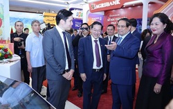 Kết nối giữa ngân hàng với người dân, doanh nghiệp