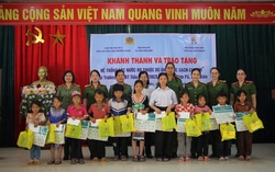 Phụ nữ các học viện, trường Công an tặng "Nước sạch cho em" ở Điện Biên