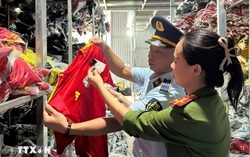 Hà Nội phát hiện hơn 35.000 bộ quần áo giả mạo nhãn hiệu