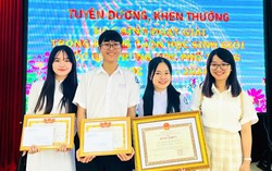 Cô giáo 9x đứng sau thành công của 4 thủ khoa văn, 1 thủ khoa khối C00