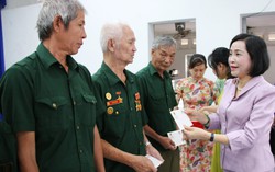 Phó Chủ tịch Quốc hội Nguyễn Thị Thanh thăm gia đình chính sách ở Tây Ninh