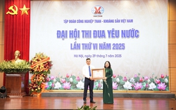 Phó Chủ tịch nước trao danh hiệu Anh hùng Lao động cho 1 công nhân ngành than