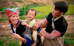 Xóa bỏ bất bình đẳng giới trong văn hóa tộc người: Huy động già làng, trưởng bản cùng vào cuộc