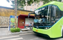 Tăng cường 20 tuyến buýt phục vụ Triển lãm 80 năm ngày Quốc khánh