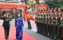 Đoàn Nghi lễ Quân đội đón nhận Huân chương Bảo vệ Tổ quốc hạng Nhì
