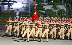 Chùm ảnh: Các lực lượng tổng hợp luyện diễu binh, diễu hành tại Quảng trường Ba Đình