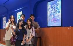 Gen Z thức xuyên đêm xem "Mưa đỏ": Khi lịch sử chạm đến trái tim người trẻ
