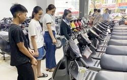 Xe điện vào mùa cao điểm trước thềm khai giảng