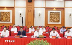 Bộ Chính trị làm việc với Ban Thường vụ Quân ủy Trung ương
