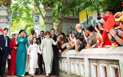 Phu nhân Tổng Bí thư Tô Lâm và Phu nhân Bí thư thứ nhất, Chủ tịch nước Cuba tham quan đền Ngọc Sơn