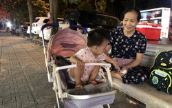 Nỗi lòng của những người mẹ khi “con không chịu lớn”
