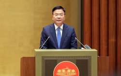 Phó Thủ tướng Lê Thành Long nêu các khoản kinh phí cho chính sách khám sức khỏe định kỳ, miễn viện phí, phụ cấp y tế