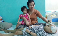 Người mẹ mong níu giữ sự sống cho con trai 5 tuổi mắc bệnh hiểm nghèo